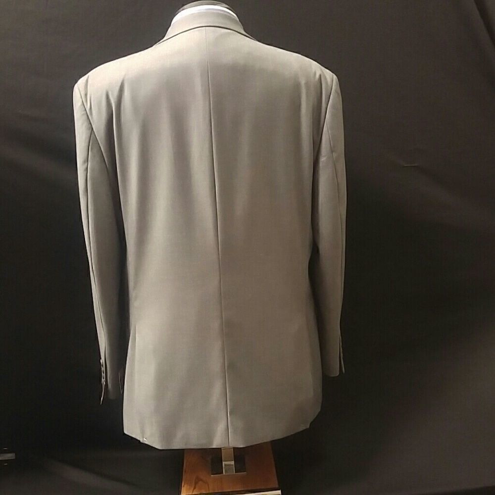 MEN'S SUIT & COMPLETE FORMAL WEAR WITH ACCESSORIES - Picture 2 of 4
